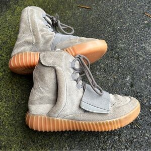 Adidas Yeezy Boost 750 Grey Gum BB1840 Men’s Size 4